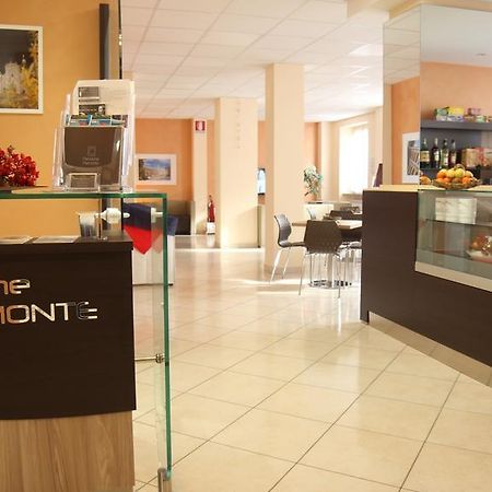 Pensione Piemonte Лорето Экстерьер фото