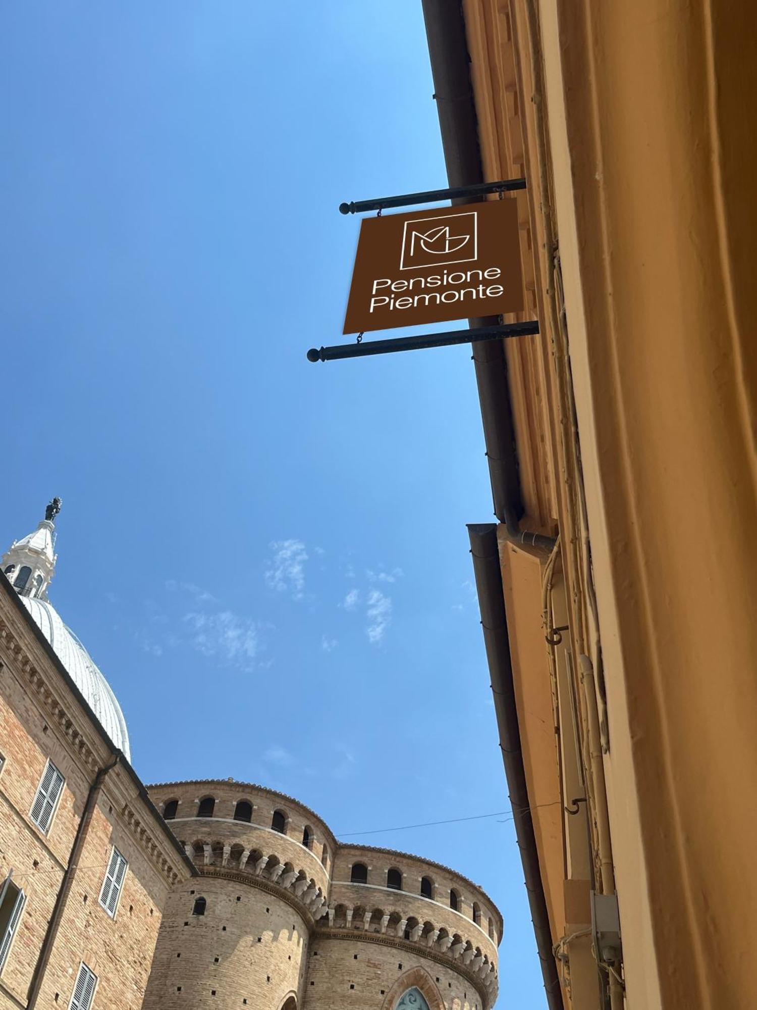 Pensione Piemonte Лорето Экстерьер фото